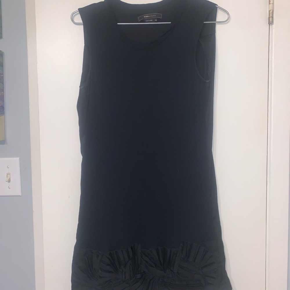 BCBGMaxAzria Black Ruched Ruffled Sheath Dress